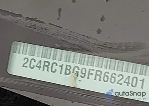 2015 Chrysler Town & Country Touring z USA, uszkodzony, nr VIN 2C4RC1BG9FR662401